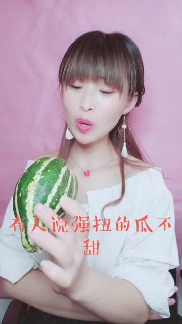 娱乐吃瓜酱纸,跟随“吃瓜酱纸”探寻明星幕后故事